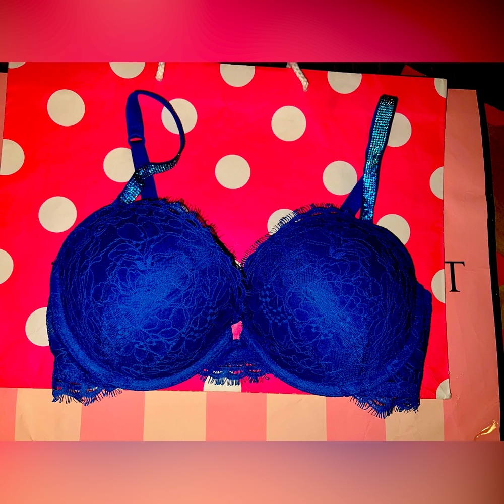 VICTORIA’S SECRET 36C VERY SEXY PUSH-UP OMBRÉ RHINESTONE BLING BRA.